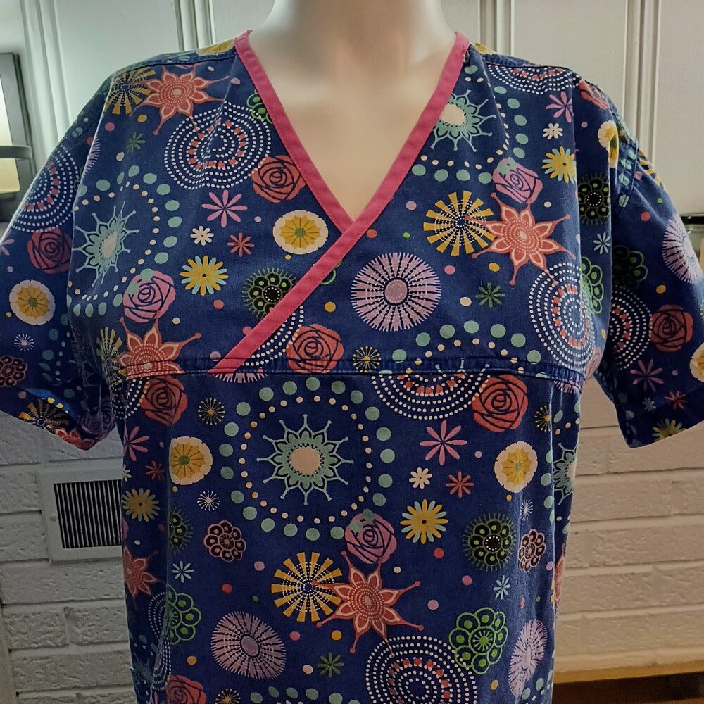 Melrose Women's Scrub Top